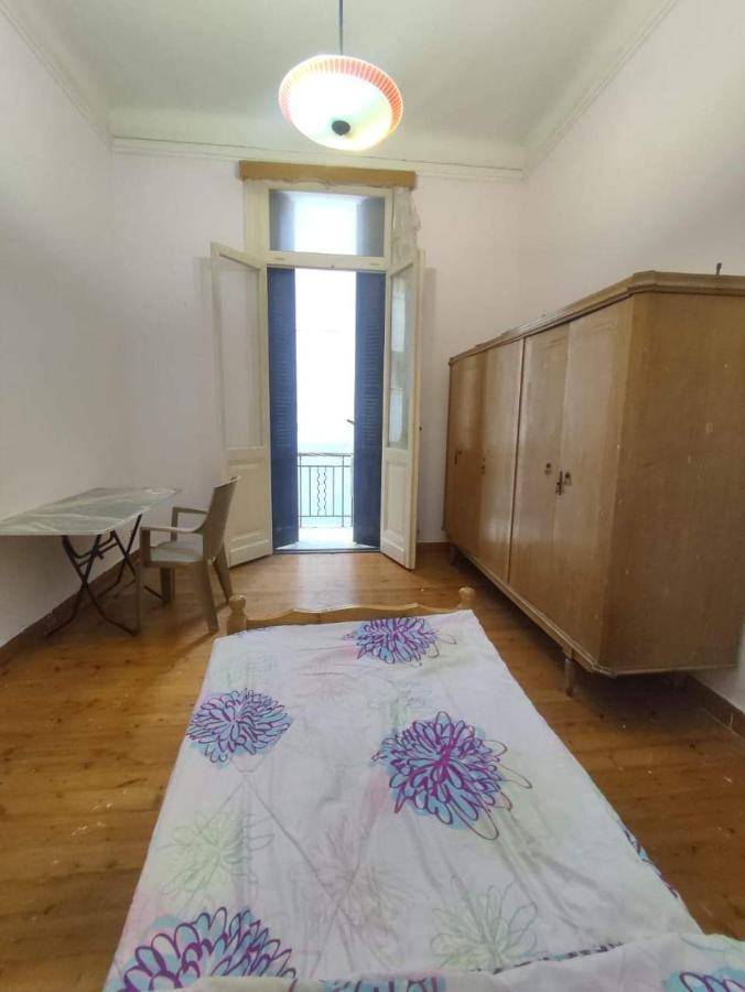 Room No5 A Private Room With Balcony For Men Only And No Ladies Allowed غرفة خاصة للرجال فقط ممنوع السيدات Alexandria Exterior photo